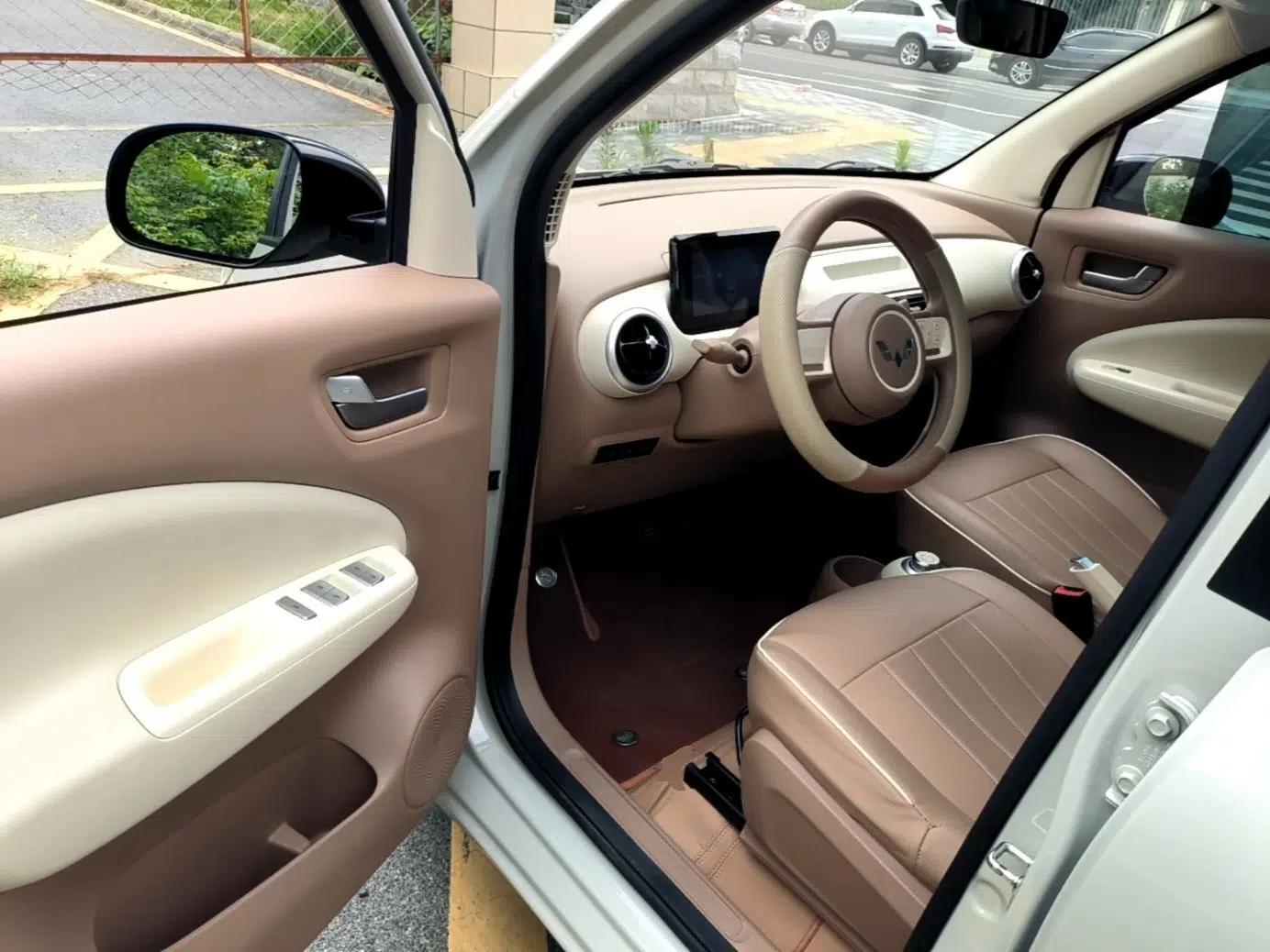 Wuling Hongguang MINIEV 2025 Four-Door Version Advanced Edition — миниатюра 18
