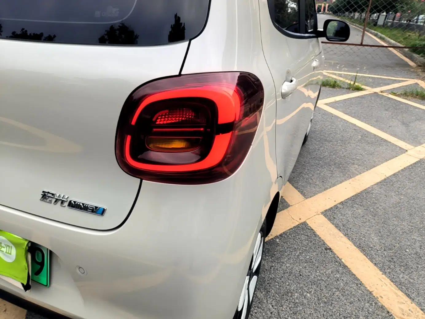 Wuling Hongguang MINIEV 2025 Four-Door Version Advanced Edition — миниатюра 9