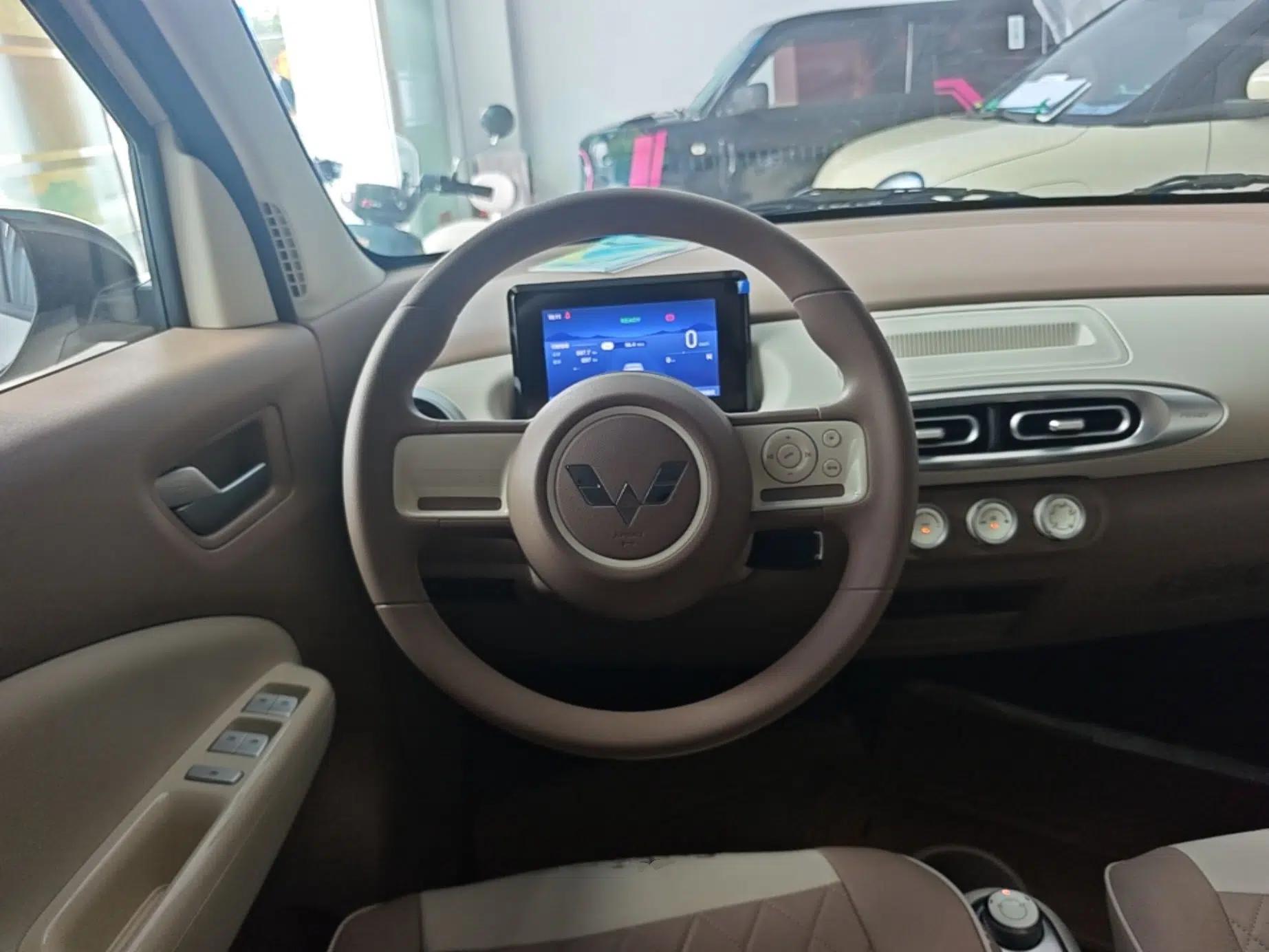 Wuling Hongguang MINIEV 2025 Four-Door Version Advanced Edition — миниатюра 13
