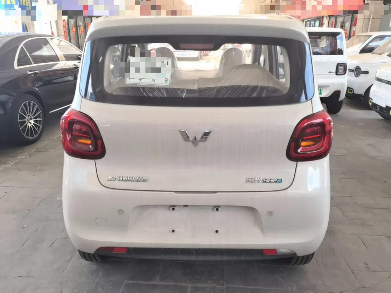 Wuling Hongguang MINIEV 2025 Four-Door Version Advanced Edition — миниатюра 5