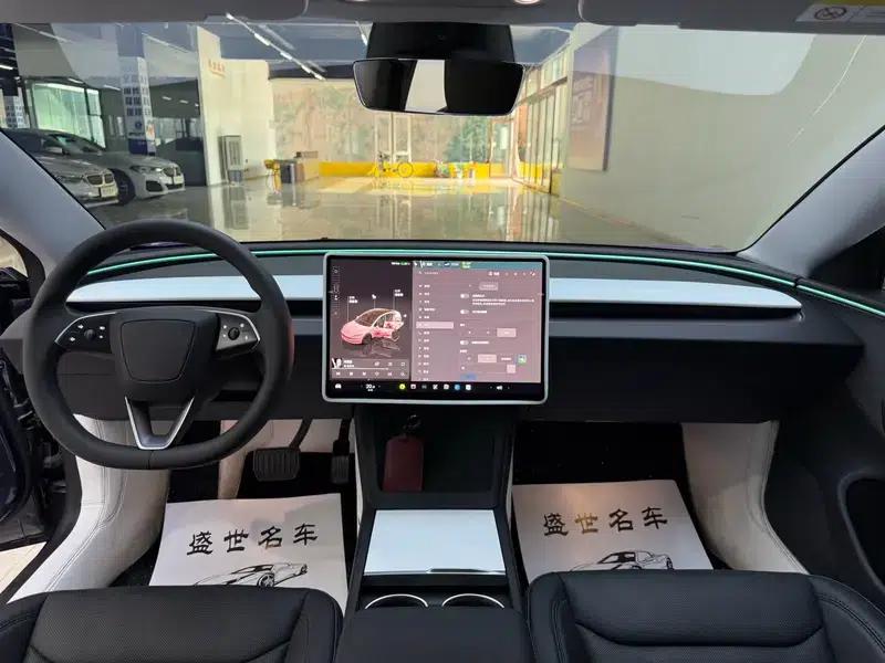 Model 3 2025 Rear-Wheel Drive — миниатюра 16