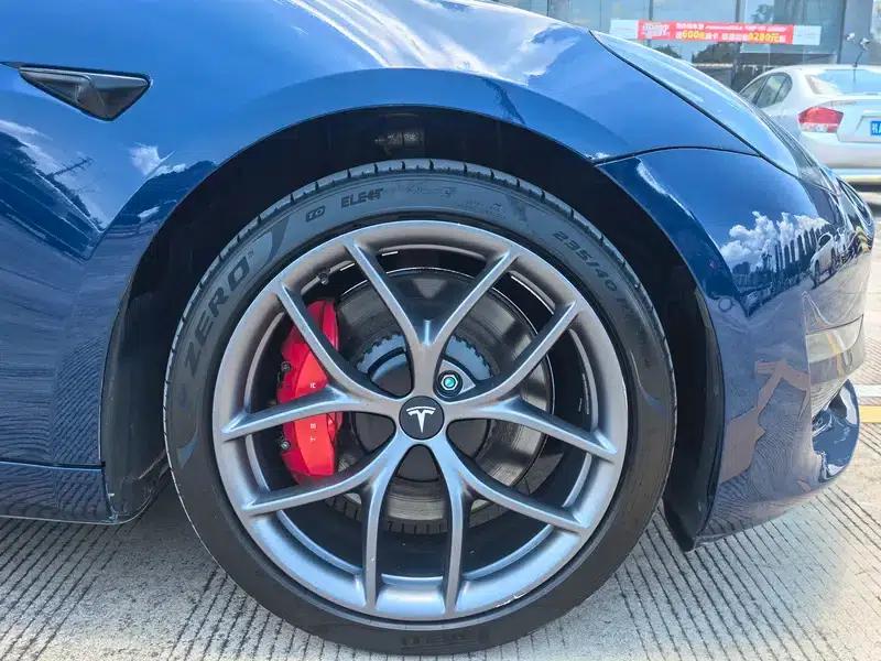 Model 3 2022 Performance All-Wheel Drive — миниатюра 12