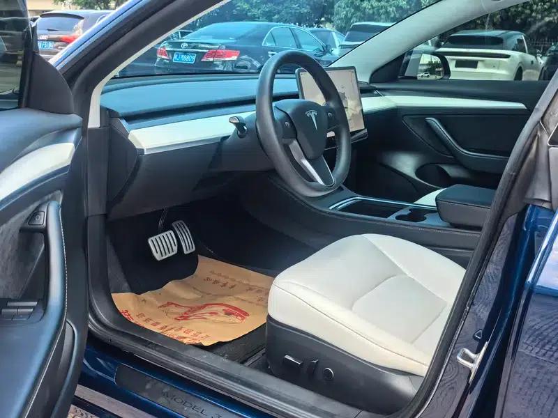 Model 3 2022 Performance All-Wheel Drive — миниатюра 16