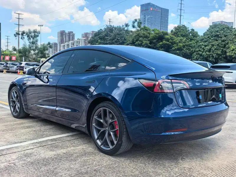 Model 3 2022 Performance All-Wheel Drive — миниатюра 5