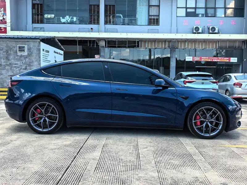 Model 3 2022 Performance All-Wheel Drive — миниатюра 8