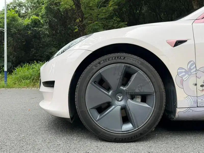 Model 3 2022 Rear-Wheel Drive — миниатюра 9