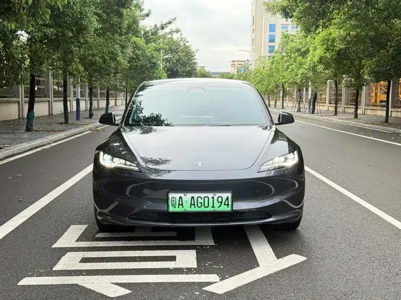 Model 3 2023 Rear-Wheel Drive — миниатюра 2