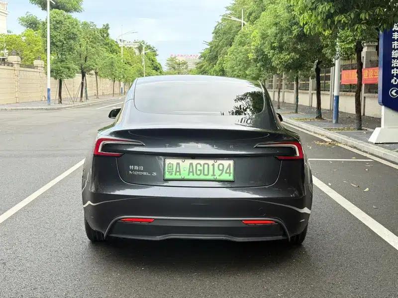 Model 3 2023 Rear-Wheel Drive — миниатюра 5