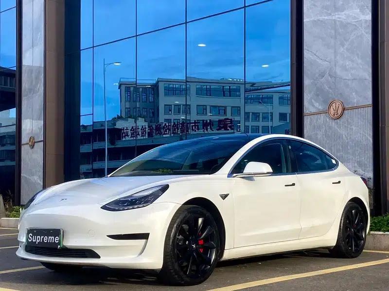 Model 3 2019 Standard Range Rear-Wheel Drive Upgrade — миниатюра 1