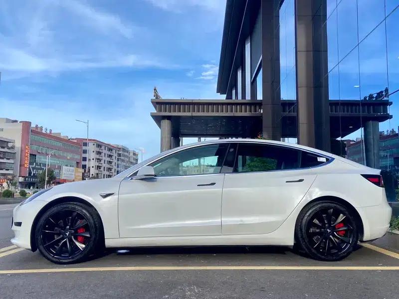 Model 3 2019 Standard Range Rear-Wheel Drive Upgrade — миниатюра 4