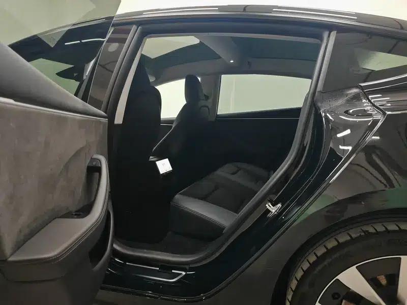 Model 3 2023 Long Range All-Wheel Drive — миниатюра 18