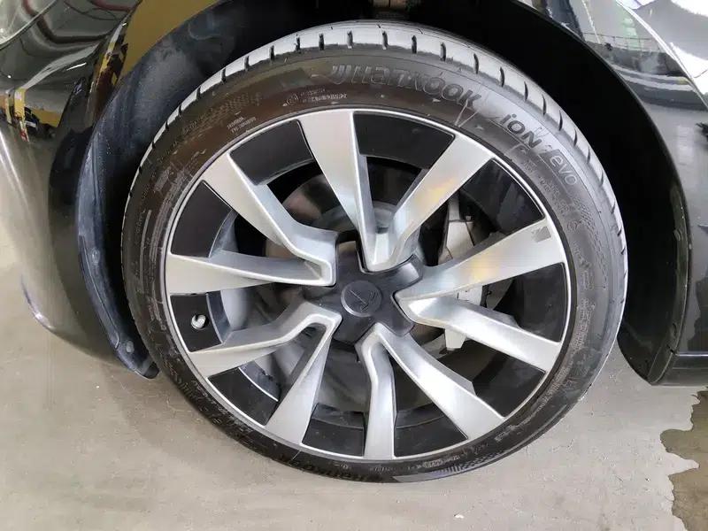 Model 3 2023 Long Range All-Wheel Drive — миниатюра 21