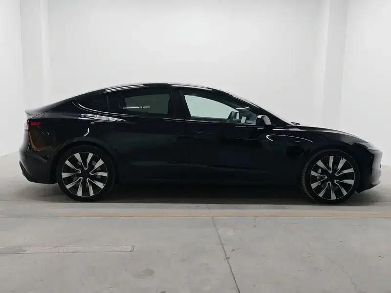 Model 3 2023 Long Range All-Wheel Drive — миниатюра 8