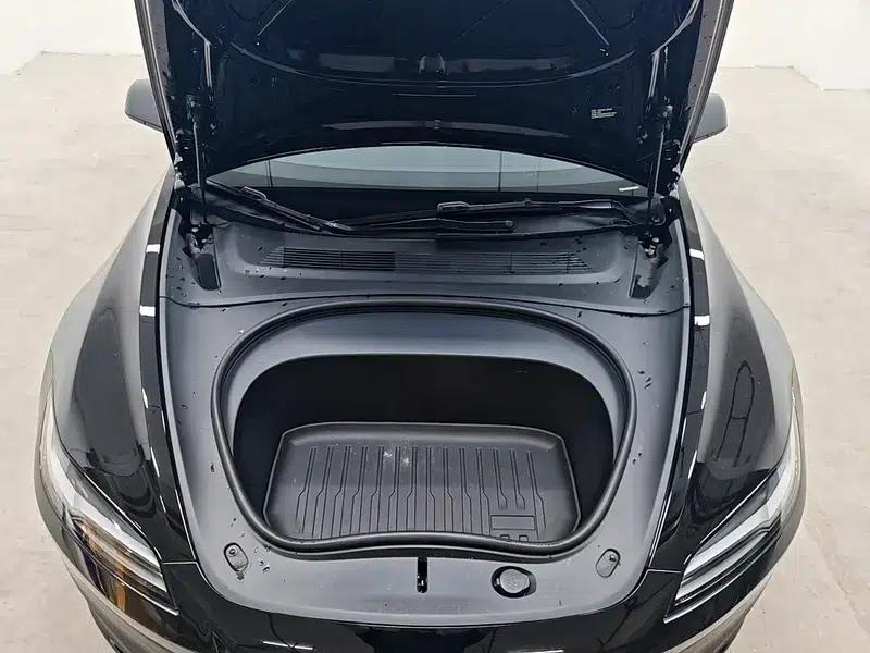 Model 3 2023 Long Range All-Wheel Drive — миниатюра 10