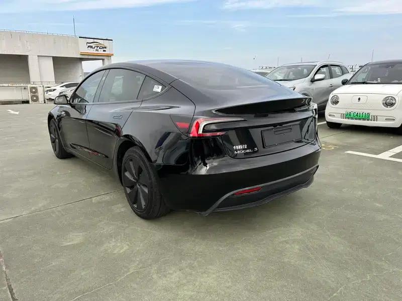 Model 3 2023 Rear-Wheel Drive — миниатюра 4