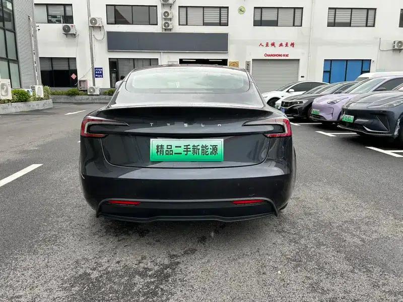 Model 3 2023 Rear-Wheel Drive — миниатюра 5