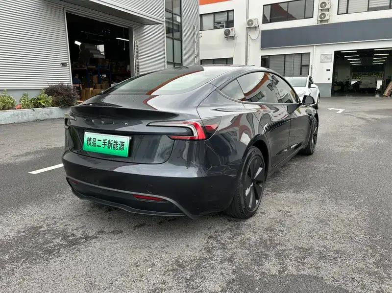 Model 3 2023 Rear-Wheel Drive — миниатюра 6