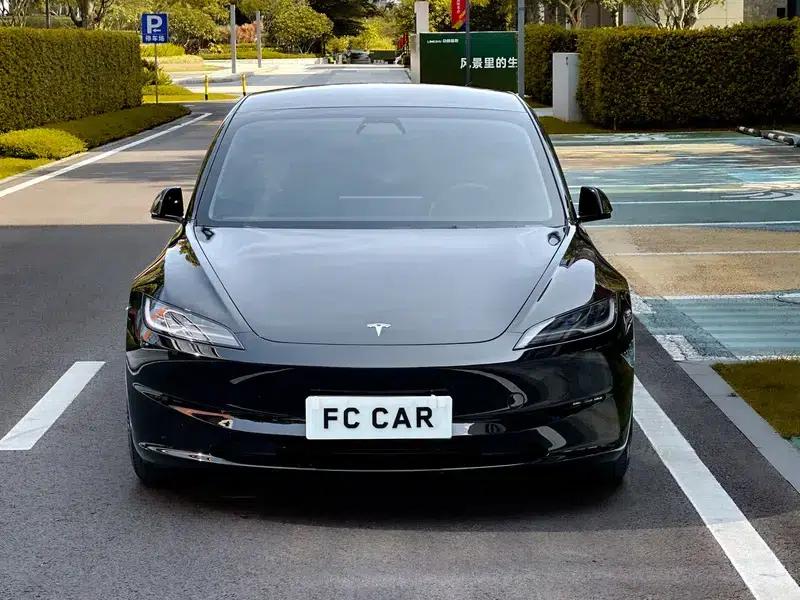 Model 3 2023 Long Range All-Wheel Drive — миниатюра 2