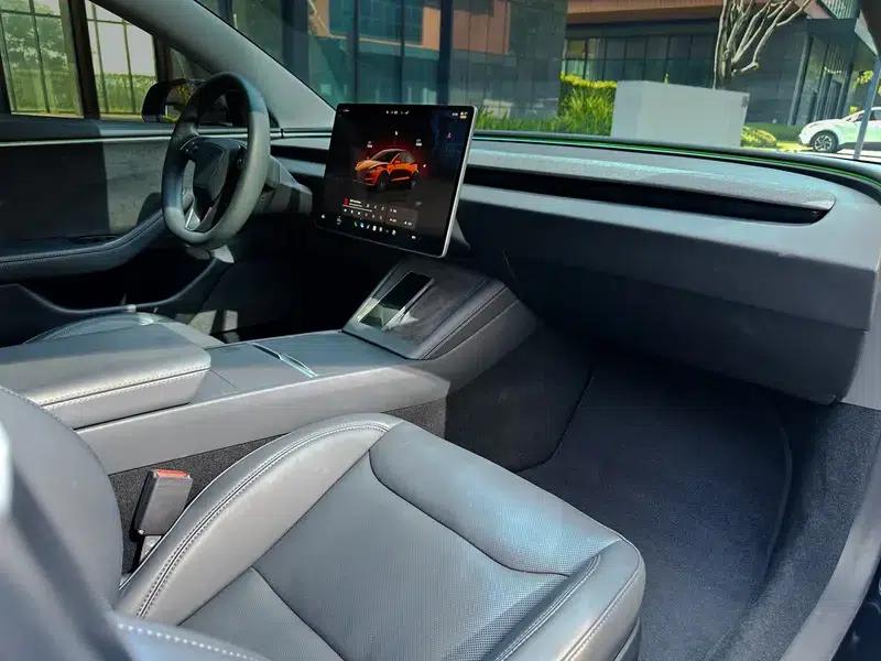 Model 3 2023 Long Range All-Wheel Drive — миниатюра 18