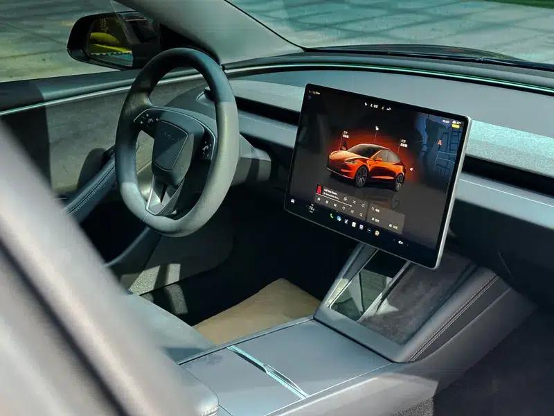 Model 3 2023 Long Range All-Wheel Drive — миниатюра 19