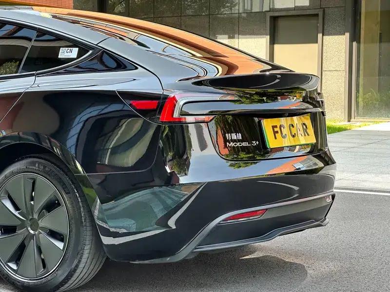 Model 3 2023 Long Range All-Wheel Drive — миниатюра 9