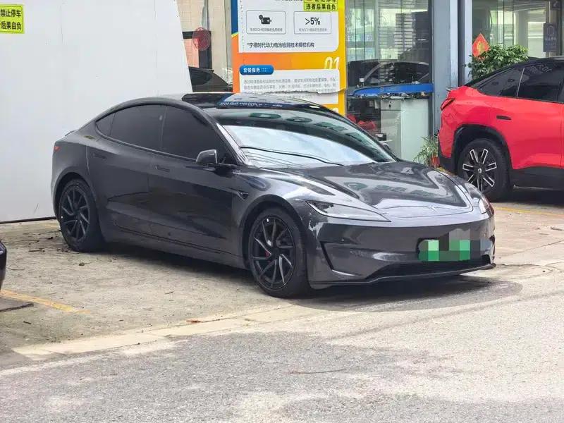 Model 3 2024 Performance All-Wheel Drive — миниатюра 3