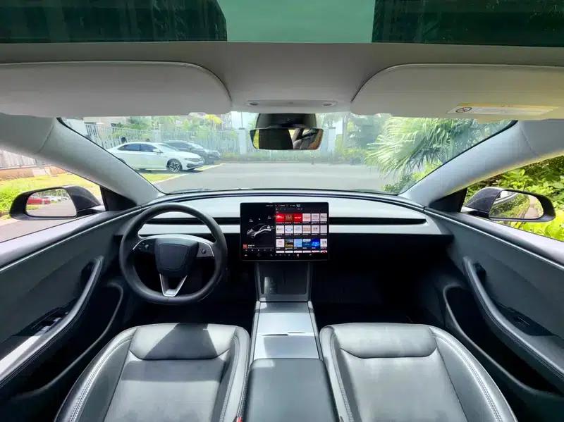 Model 3 2023 Rear-Wheel Drive — миниатюра 7