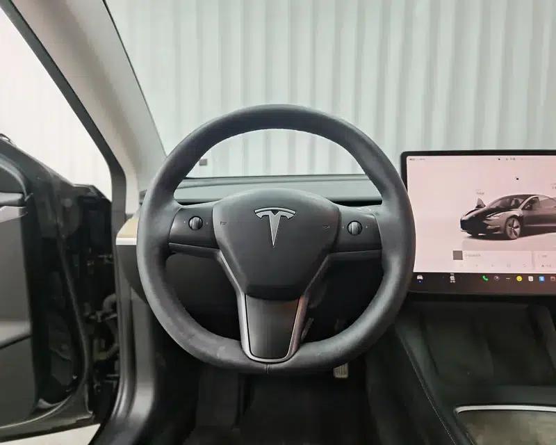 Model 3 2022 Rear-Wheel Drive — миниатюра 11