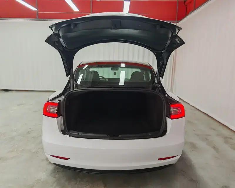 Model 3 2022 Rear-Wheel Drive — миниатюра 15