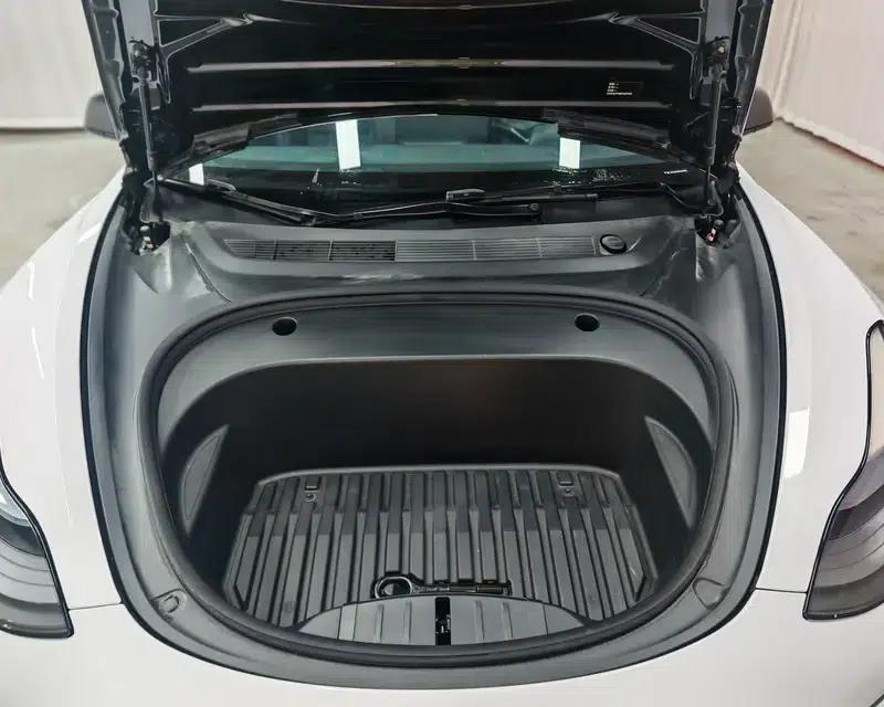 Model 3 2022 Rear-Wheel Drive — миниатюра 17