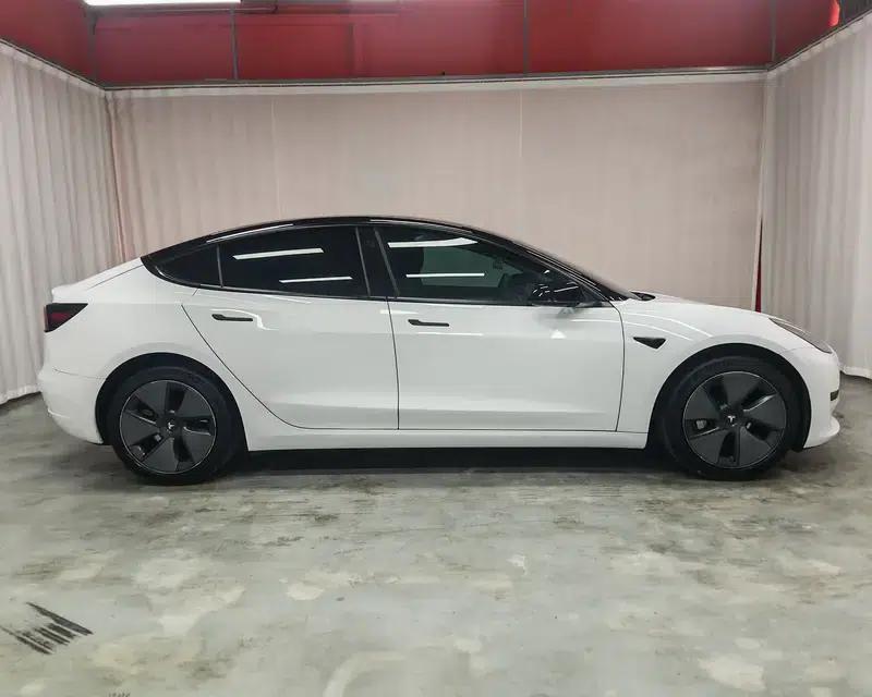 Model 3 2022 Rear-Wheel Drive — миниатюра 8