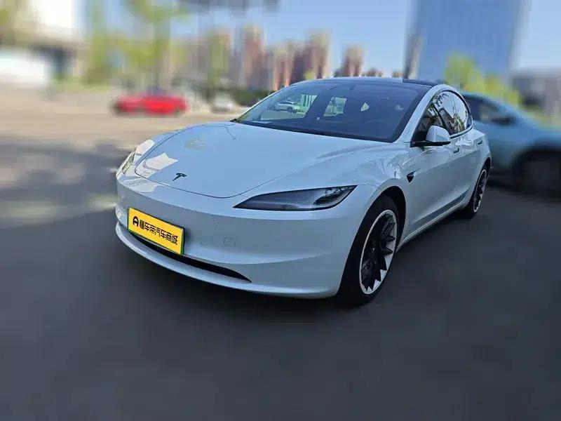 Model 3 2025 Facelift Long Range All-Wheel Drive Version — миниатюра 1