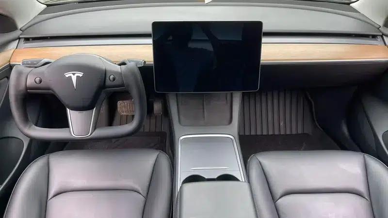 Model 3 2021 Standard Range Rear-Wheel Drive Upgrade — миниатюра 8