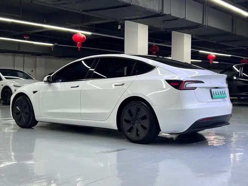Model 3 2023 Rear-Wheel Drive — миниатюра 5