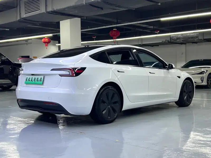 Model 3 2023 Rear-Wheel Drive — миниатюра 7