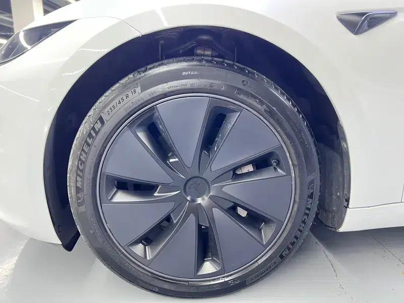 Model 3 2023 Rear-Wheel Drive — миниатюра 9