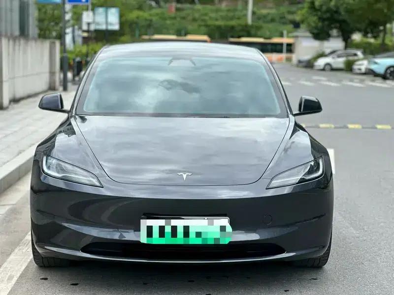 Model 3 2023 Rear-Wheel Drive — миниатюра 2