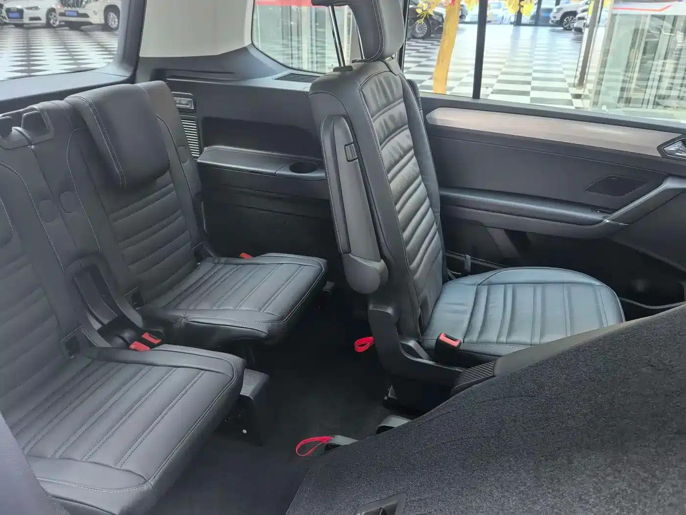 2021 Touran L 280TSI DSG Cross Edition 6-seater — миниатюра 15