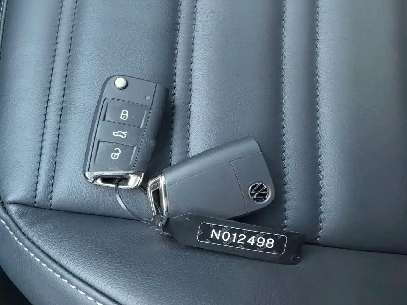2021 Touran L 280TSI DSG Cross Edition 6-seater — миниатюра 17