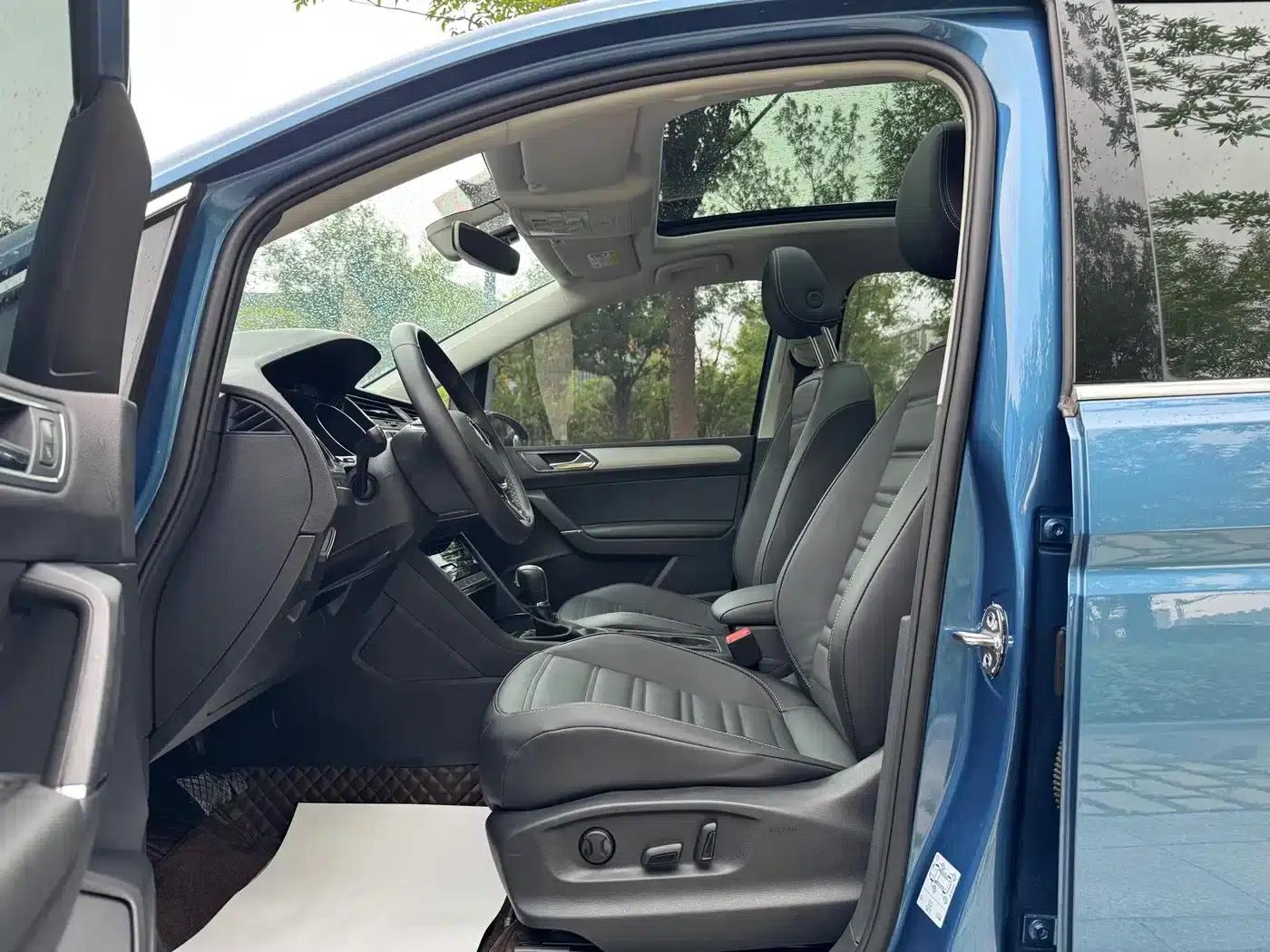 2021 Touran L 280TSI DSG Cross Edition 7-seater — миниатюра 9