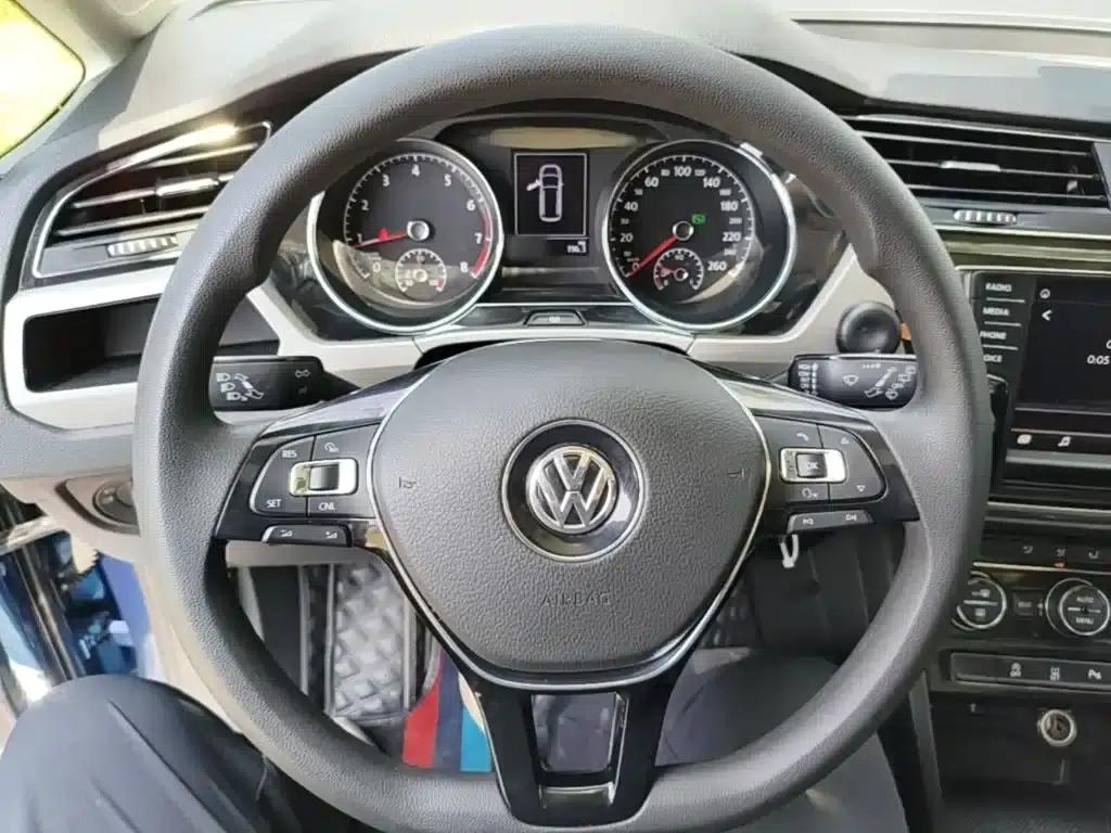 2018 Touran L 280TSI DSG Comfort Edition 7-seater (National V Emission Standard) — миниатюра 11