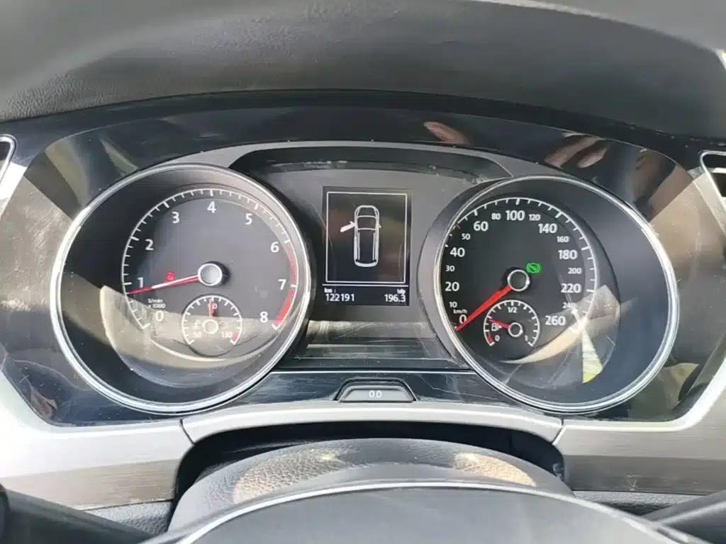 2018 Touran L 280TSI DSG Comfort Edition 7-seater (National V Emission Standard) — миниатюра 12