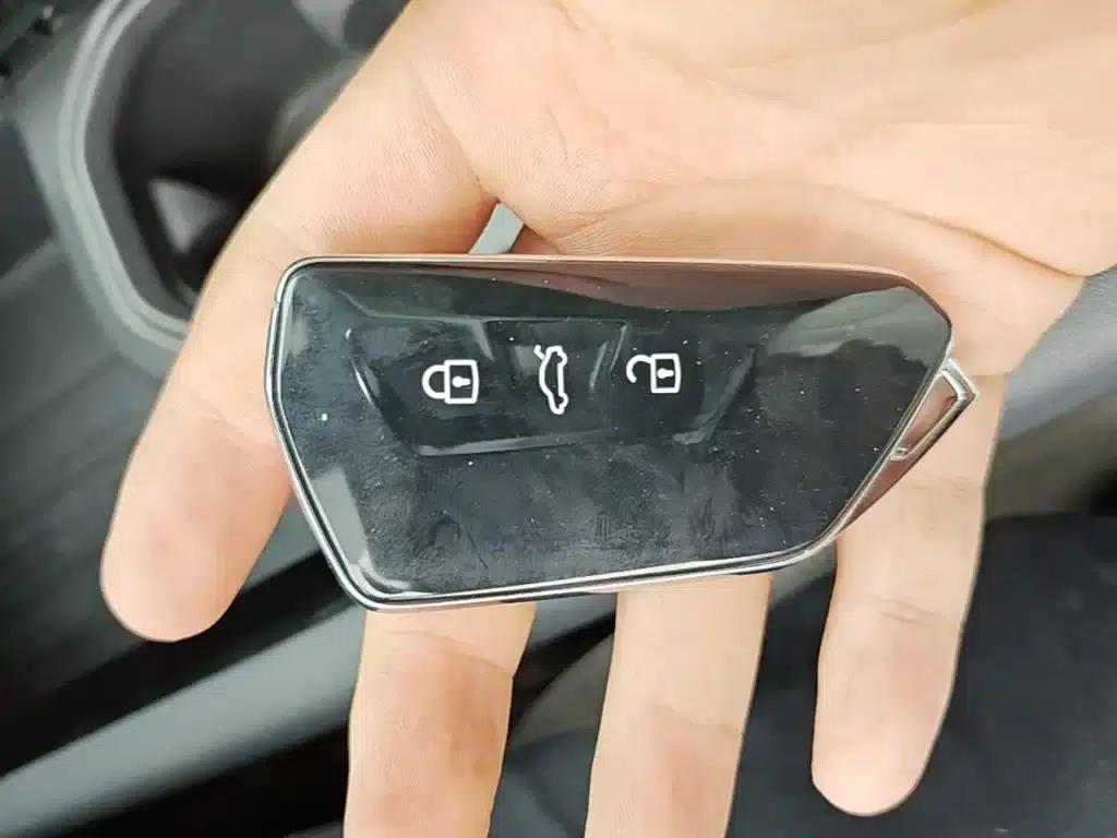 Volkswagen ID.7 VIZZION 2024 First Edition — миниатюра 9