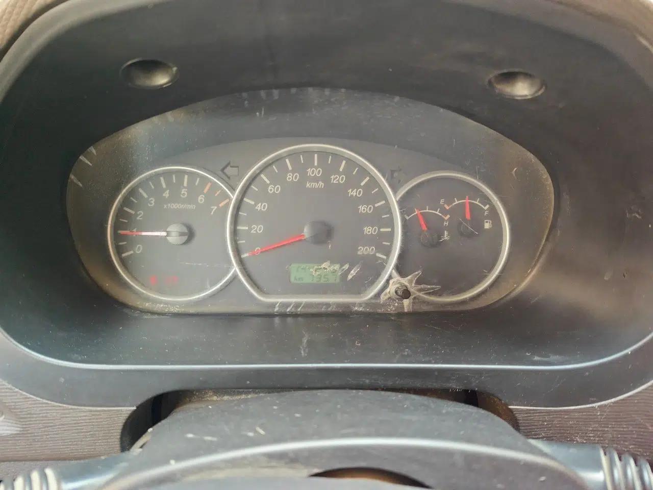 Wuling Hongguang 2015 1.5L S Basic Version China V Standard — миниатюра 11