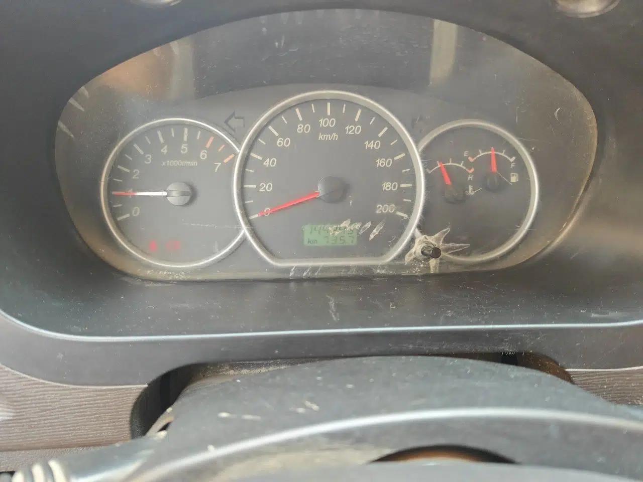 Wuling Hongguang 2015 1.5L S Basic Version China V Standard — миниатюра 12