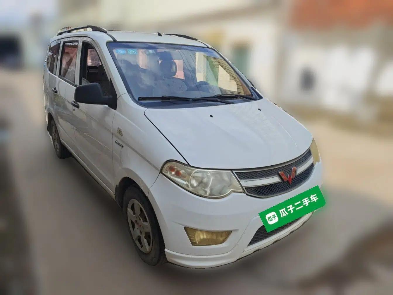 Wuling Hongguang 2015 1.5L S Basic Version China V Standard — миниатюра 3