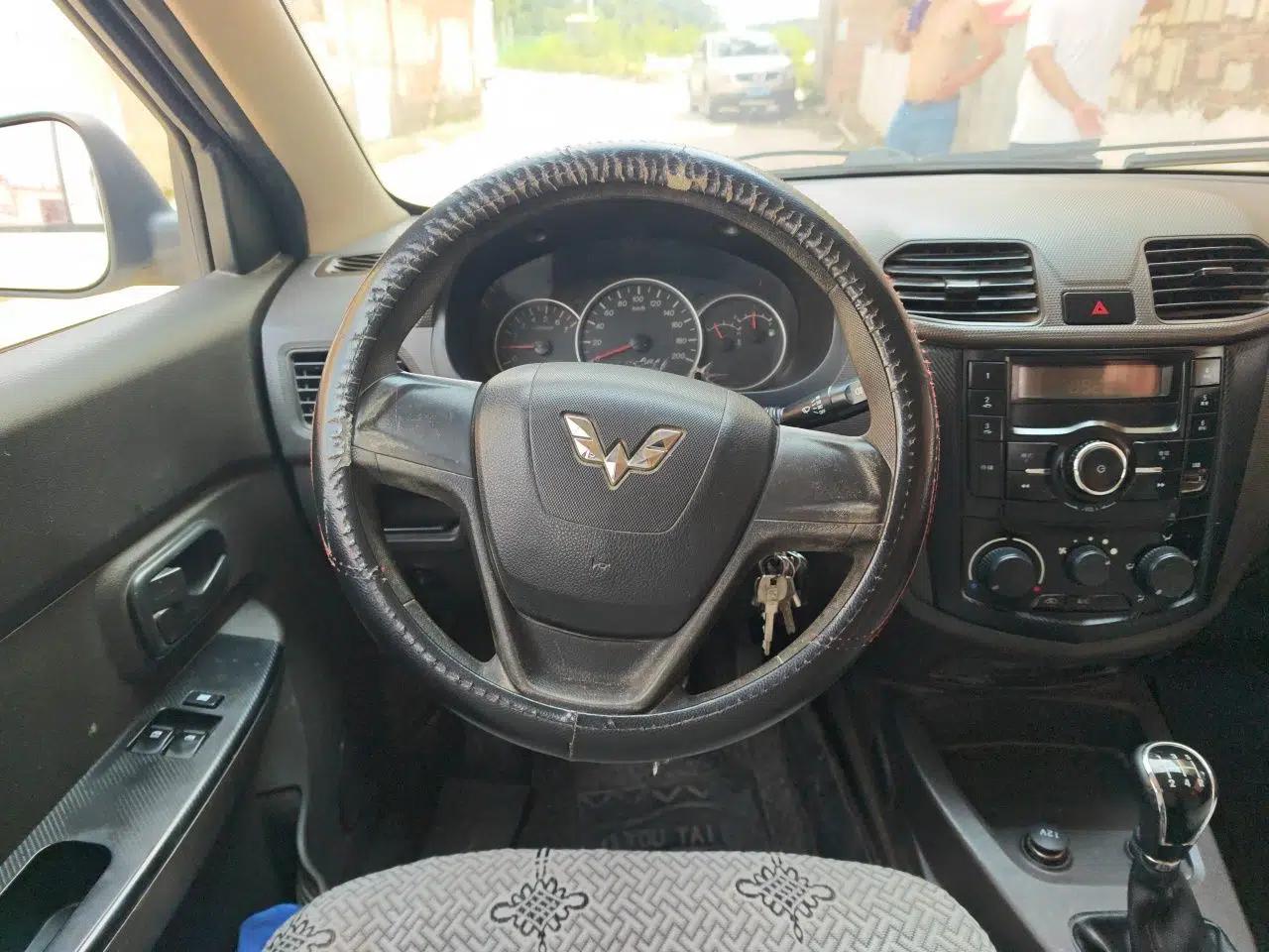 Wuling Hongguang 2015 1.5L S Basic Version China V Standard — миниатюра 10