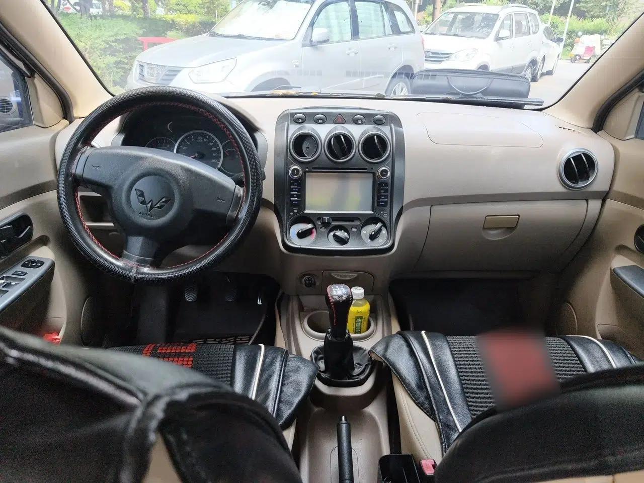 Wuling Hongguang 2014 1.2L Standard Model China IV — миниатюра 9