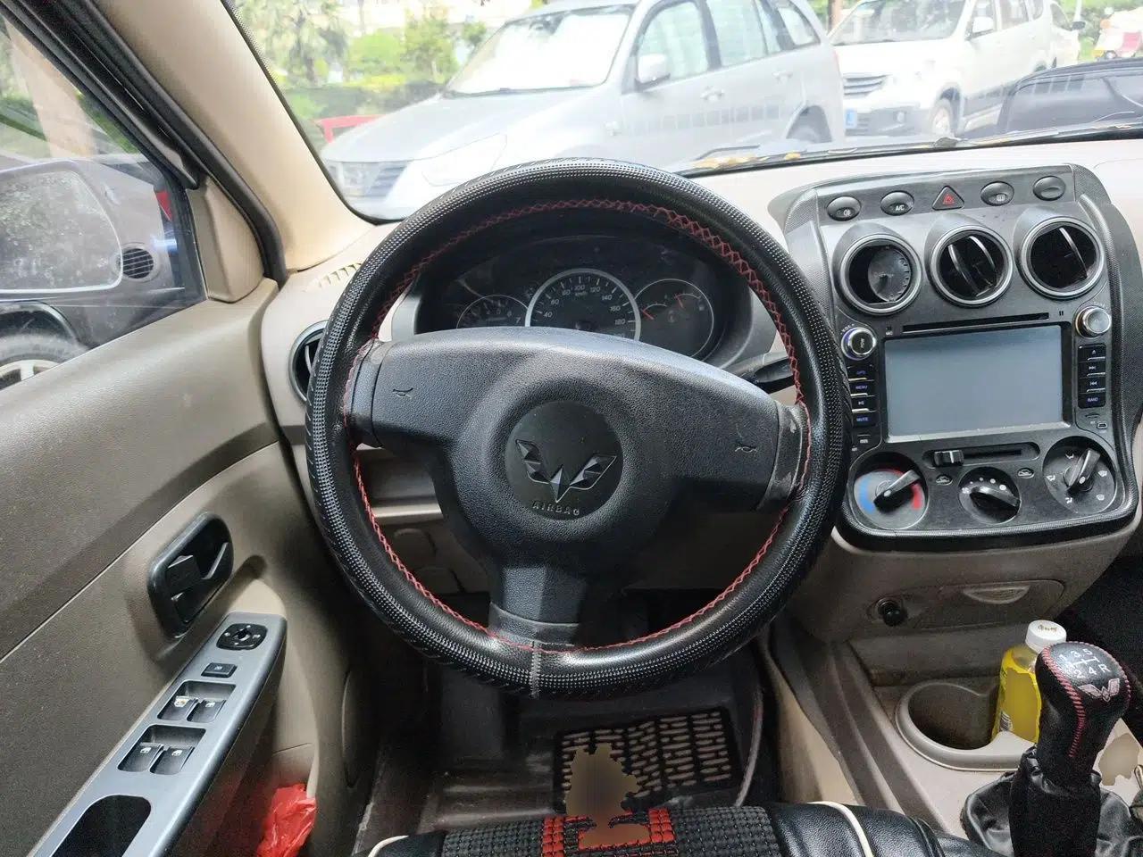 Wuling Hongguang 2014 1.2L Standard Model China IV — миниатюра 10