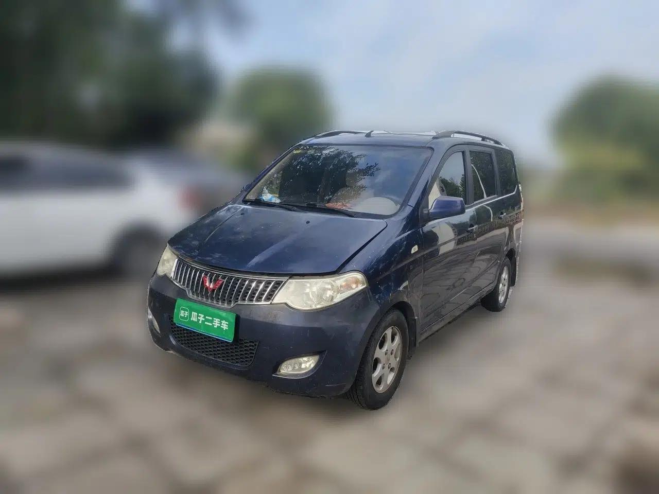 Wuling Hongguang 2013 1.5L Comfort Model — миниатюра 1